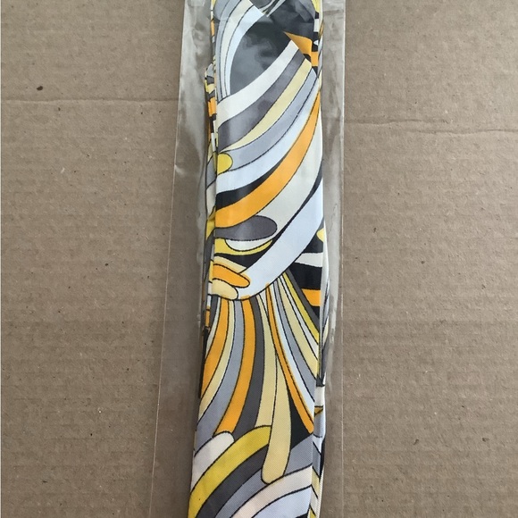 Skinny scarf/wrist wrap/hair tie - Picture 6 of 7